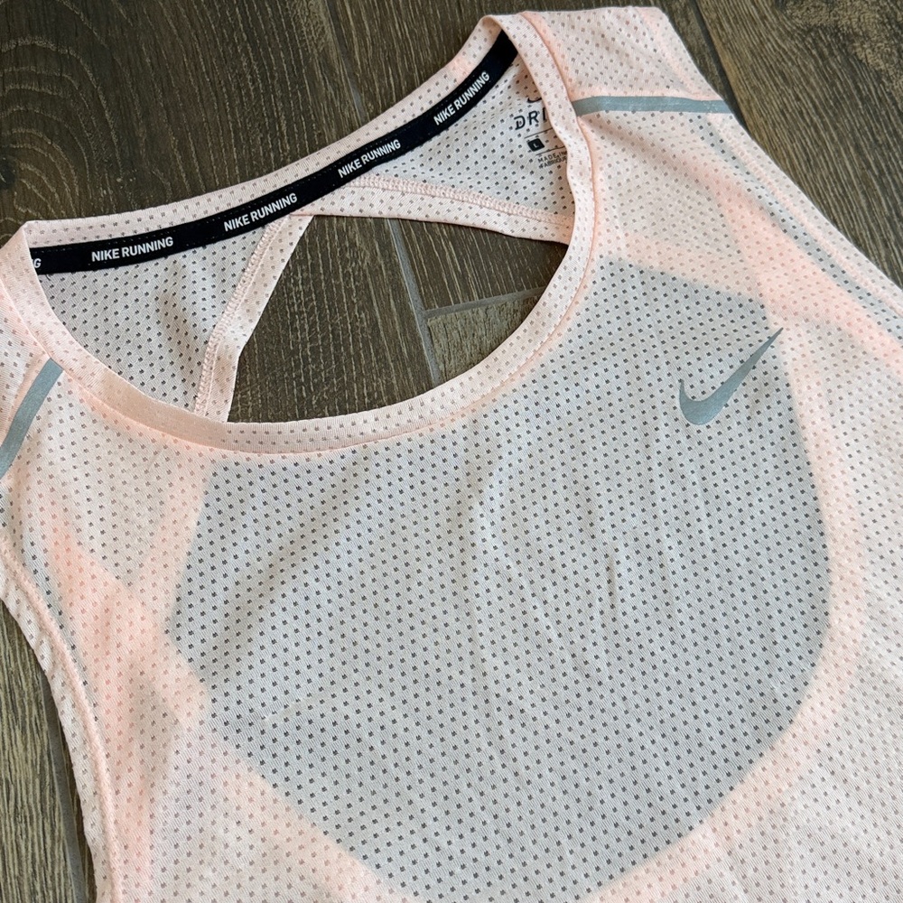 Nike Women’s Pink Breathe Mesh Running Tank/Nike Victory Shape High Support Bra - Picture 6 of 15